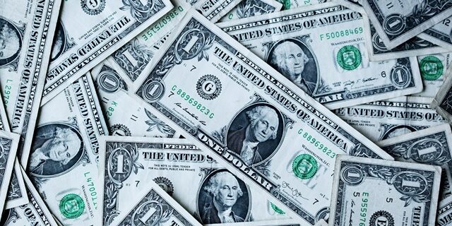 ETFに発生する手数料とは