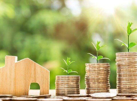 どのくらい借入金で賄っているのかを確認